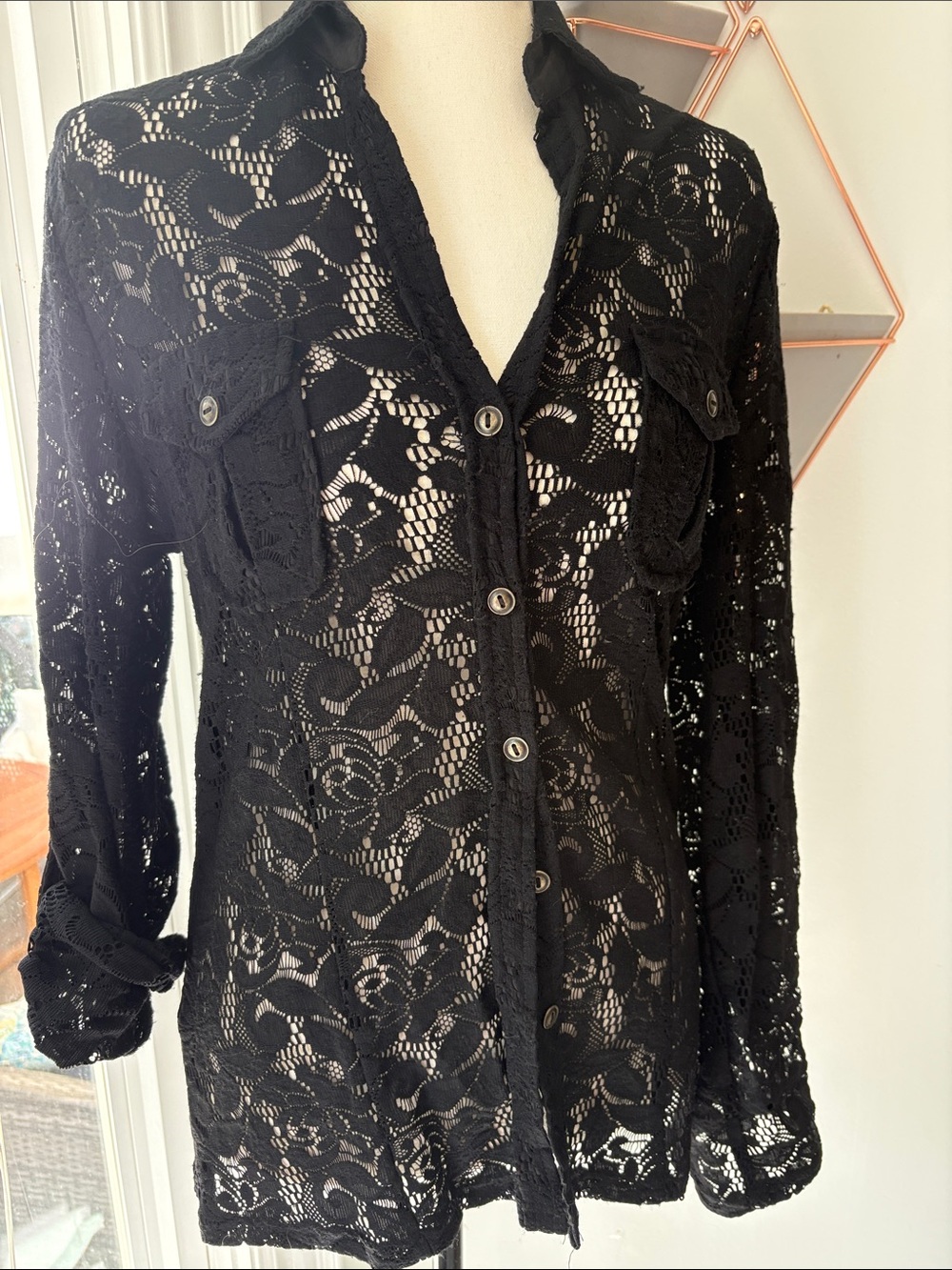 Solitare size Medium Black Lace Button-Front Women's Top